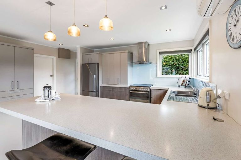 Photo of property in 14 Glenavon Place, Ilam, Christchurch, 8041