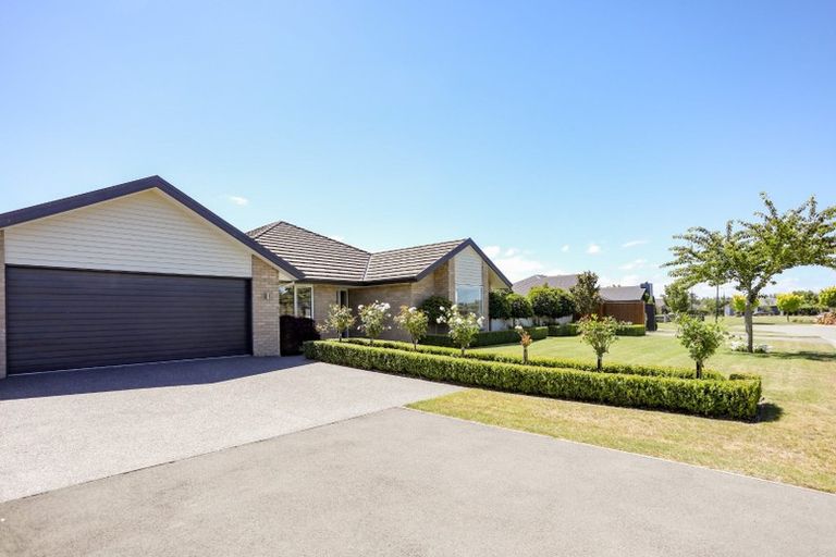 Photo of property in 21 Jacqueline Drive, West Melton, 7618