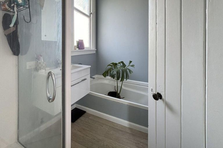 Photo of property in 67 Marine Parade, Paraparaumu Beach, Paraparaumu, 5032