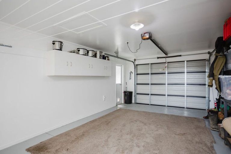 Photo of property in 14 Aerodrome Road, Dannevirke, 4972