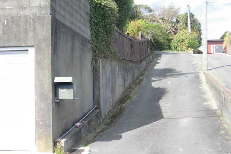 Photo of property in 33a Braithwaite Street, Karori, Wellington, 6012