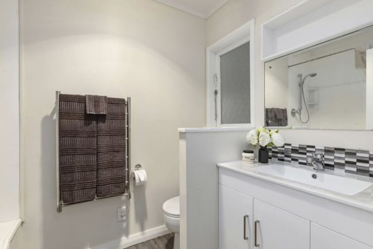 Photo of property in 171 George Street, Stokes Valley, Lower Hutt, 5019