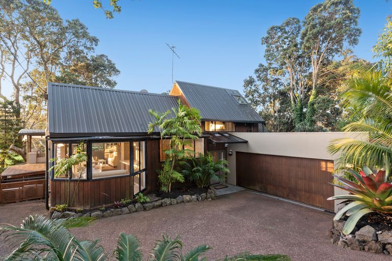 Photo of property in 29 Glencoe Road, Browns Bay, Auckland, 0630