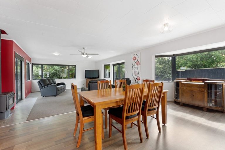 Photo of property in 26 Dalwood Grove, Highbury, Palmerston North, 4412