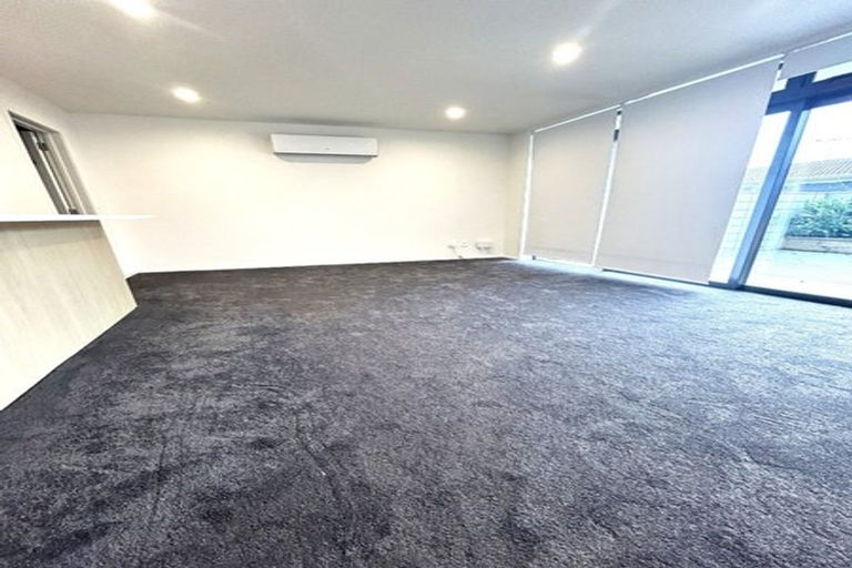 Photo of property in 4/764 Beach Road, Browns Bay, Auckland, 0630