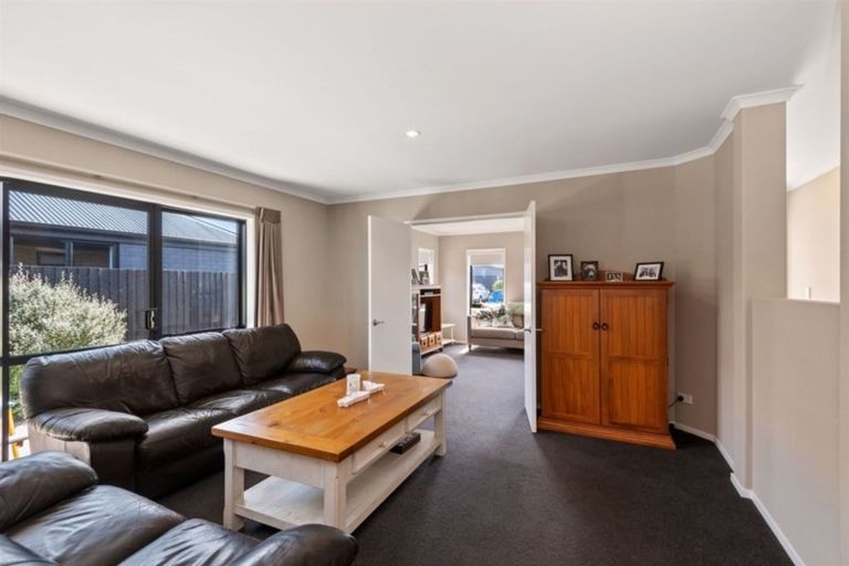 Photo of property in 19 Hineaari Street, Marshland, Christchurch, 8083