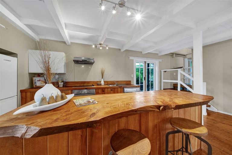 Photo of property in 18 Ohawe Terrace, Ohawe, Hawera, 4671