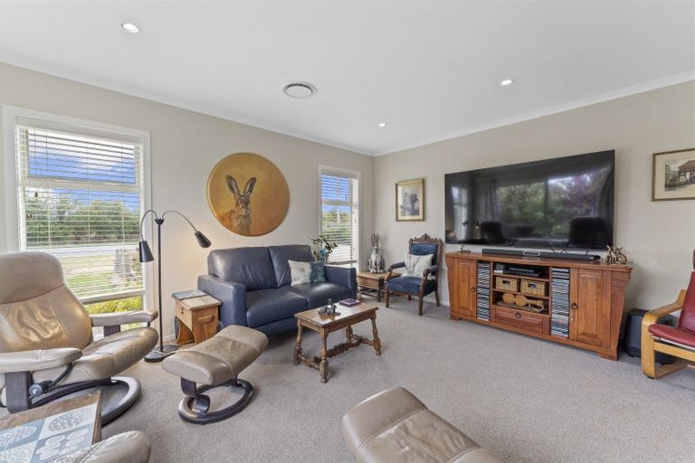 Photo of property in 197 Rangiuru Road, Otaki, 5512