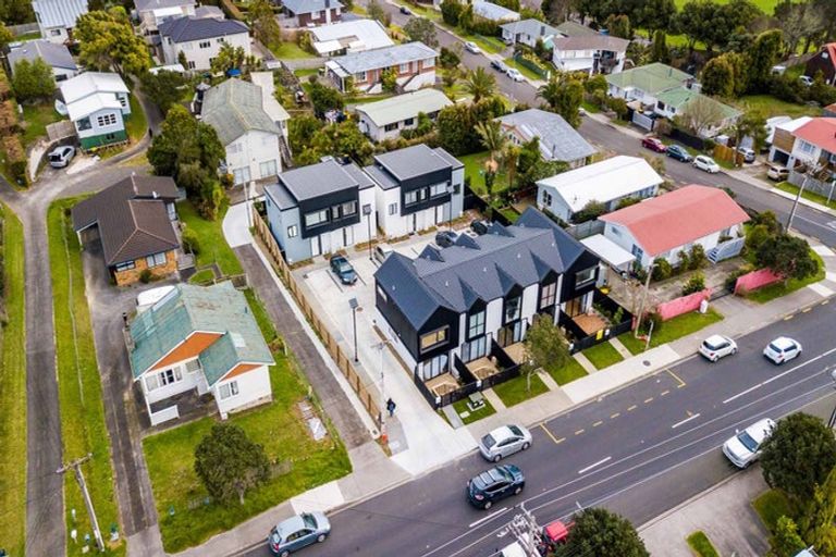 Photo of property in 8/36 Kaipatiki Road, Glenfield, Auckland, 0629