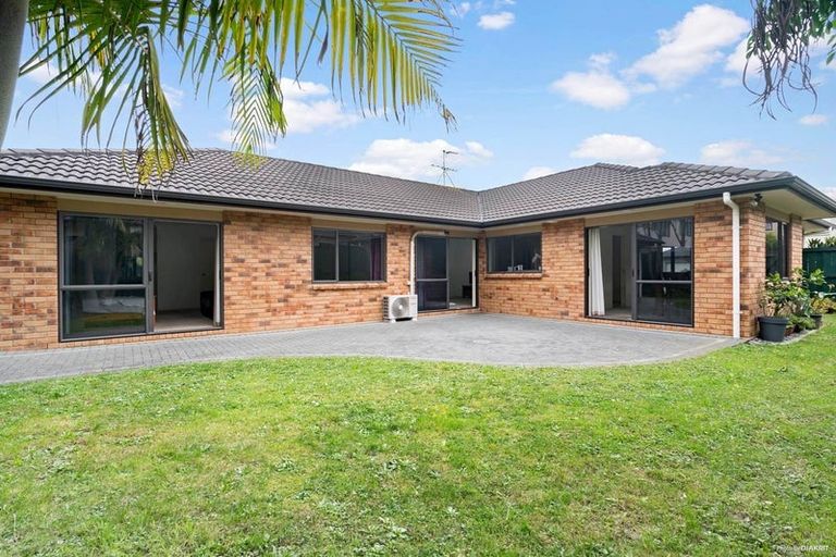 Photo of property in 5 Karson Place, Flat Bush, Auckland, 2016