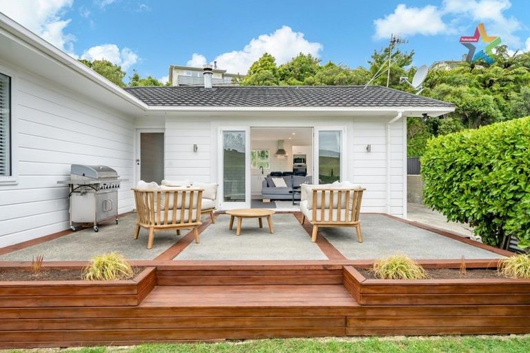 Photo of property in 38 Waipounamu Drive, Kelson, Lower Hutt, 5010