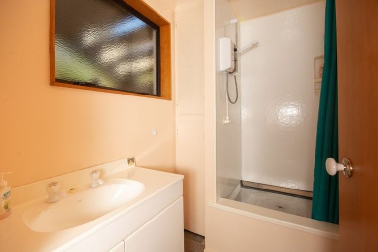 Photo of property in 239b Waikawa Road, Waikawa, Picton, 7220