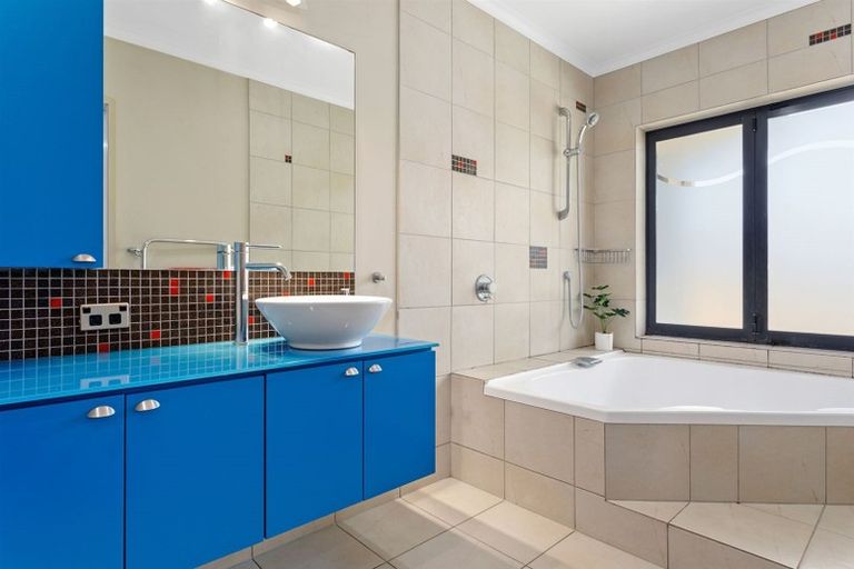 Photo of property in 37 Barry Avenue, Whakatane, 3120