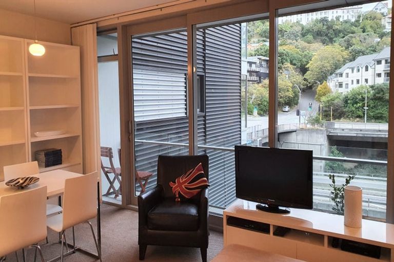 Photo of property in Montreaux Apartments, 3k/164 The Terrace, Wellington Central, Wellington, 6011