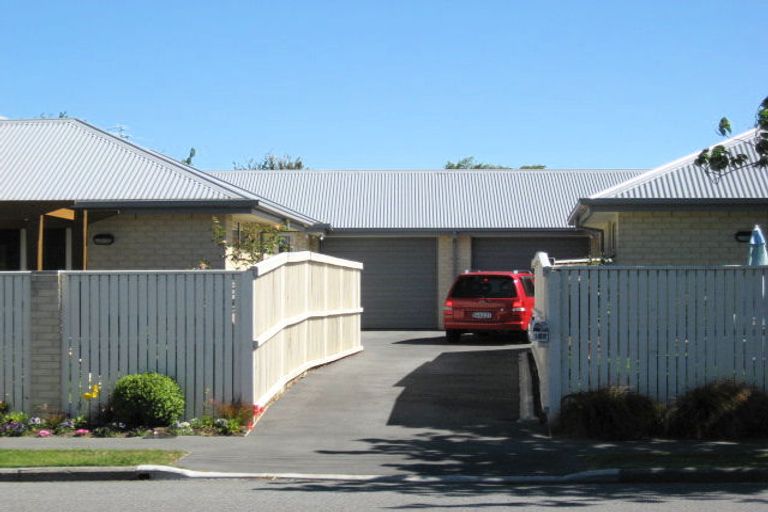 Photo of property in 1/107 Staveley Street, Avonhead, Christchurch, 8042