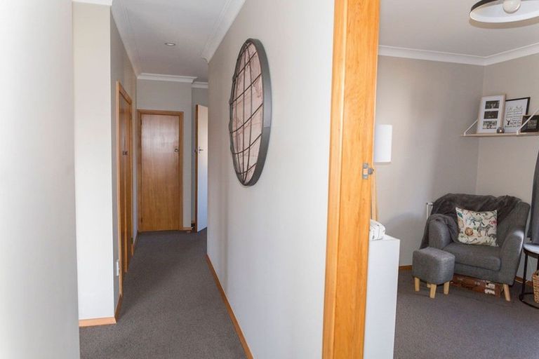 Photo of property in 5 Livingstone Street, Dannevirke, 4930