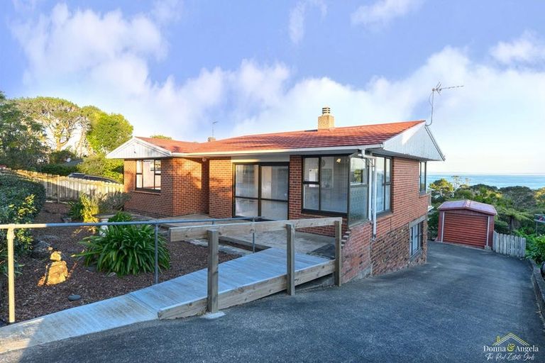 Photo of property in 3 Gill Crescent, Blockhouse Bay, Auckland, 0600