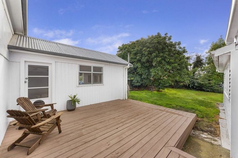 Photo of property in 27 Waldegrave Street, Palmerston North, 4410