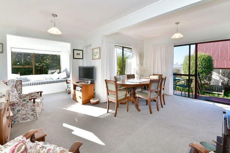Photo of property in 24a Kawau View Road, Snells Beach, 0920