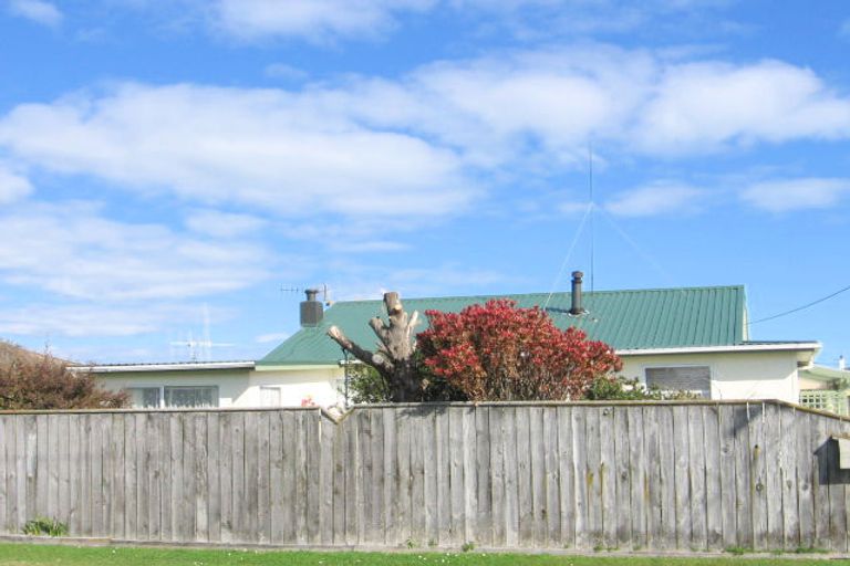 Photo of property in 28 Edinburgh Terrace, Foxton Beach, Foxton, 4815