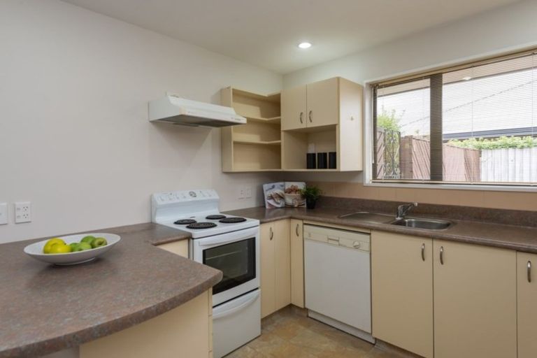 Photo of property in 7 North Parade, Richmond, Christchurch, 8013