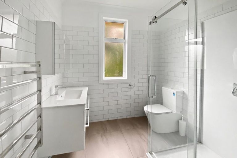 Photo of property in 4 Mahoe Street, Eastbourne, Lower Hutt, 5013