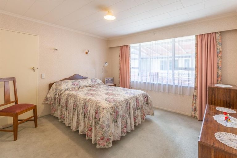 Photo of property in 10a Churchill Place, Waimate, 7924