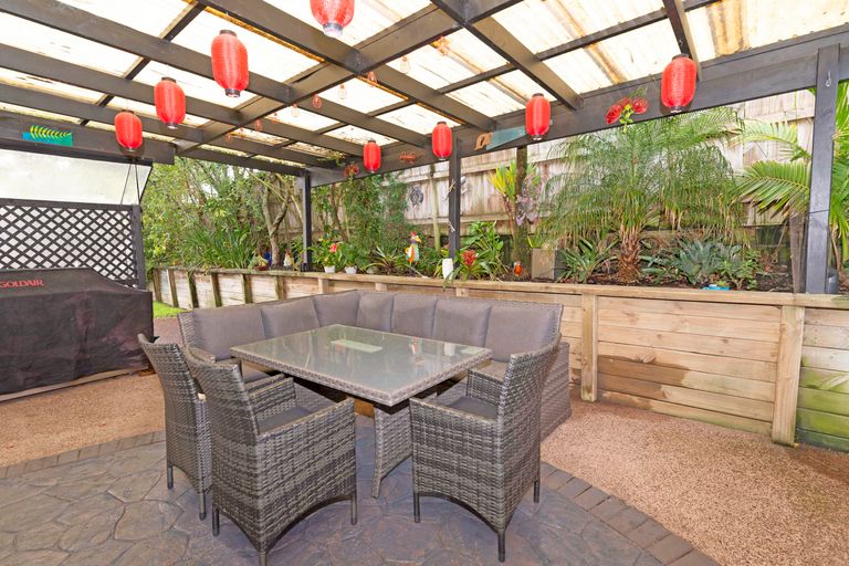 Photo of property in 3 Cognac Place, Henderson, Auckland, 0612