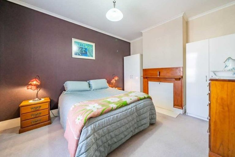 Photo of property in 25 Awamutu Grove, Waiwhetu, Lower Hutt, 5010