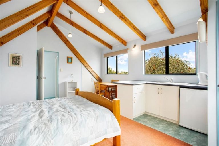 Photo of property in 1/22a Tomo Street, New Lynn, Auckland, 0600