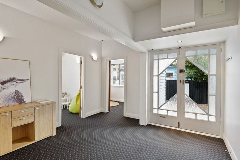 Photo of property in 162 Clarence Street, Riccarton, Christchurch, 8011