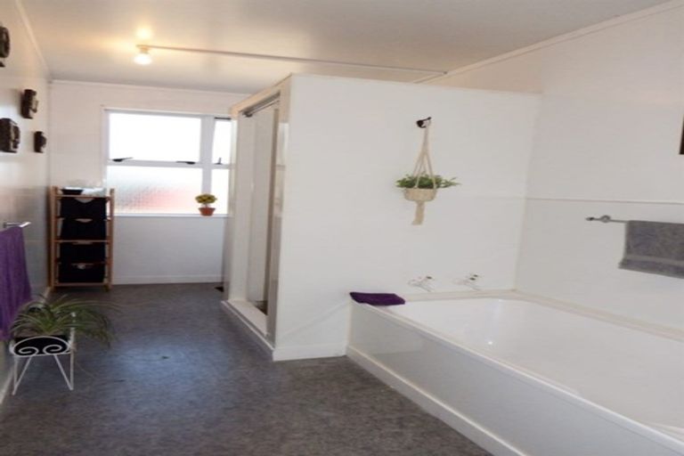 Photo of property in 72a Tutaenui Road, Marton, 4710