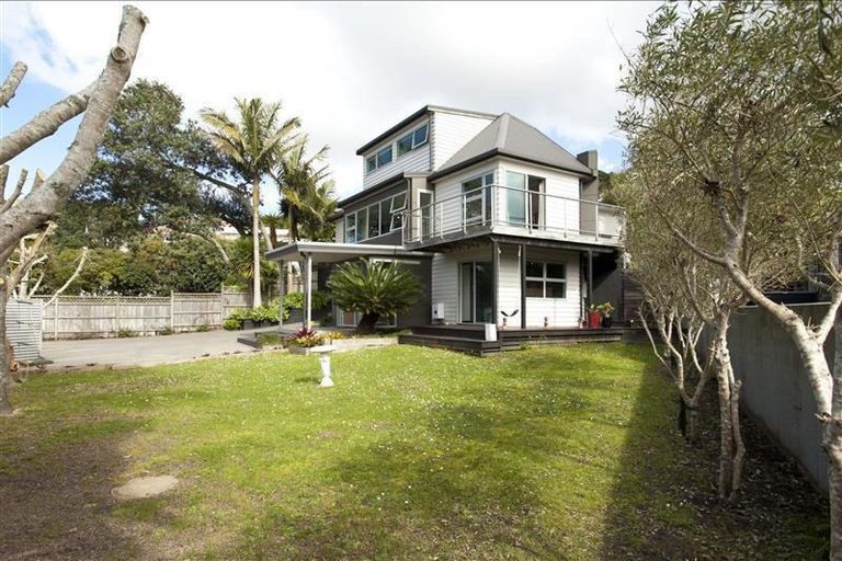 Photo of property in 78 Beach Road, Castor Bay, Auckland, 0620
