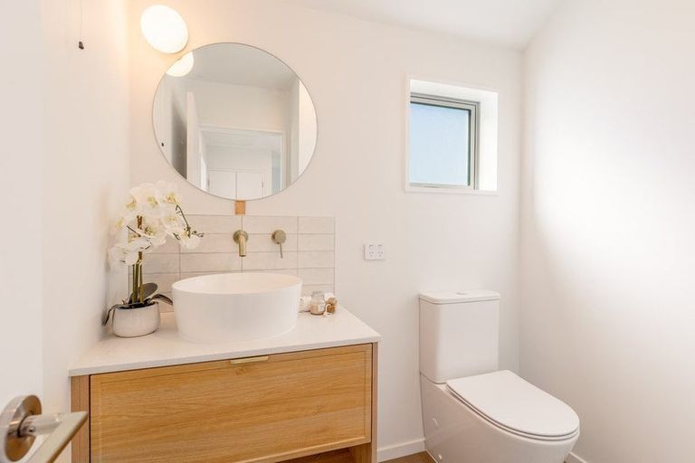 Photo of property in 112c Wildberry Street, Woolston, Christchurch, 8023