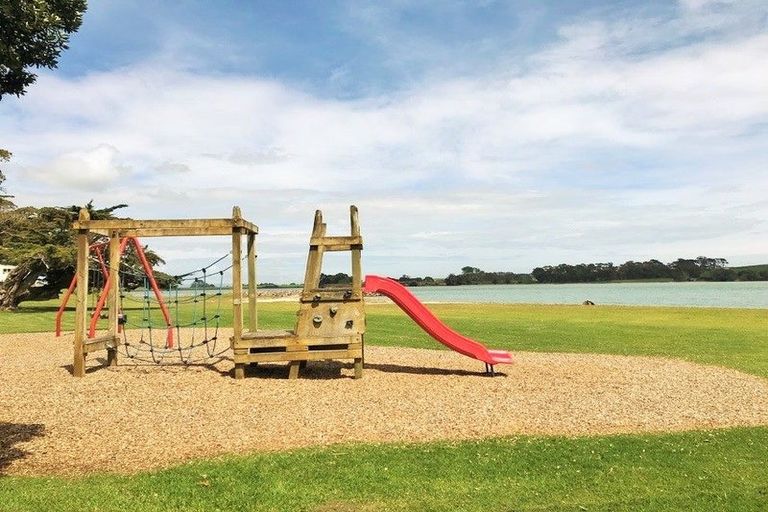 Photo of property in 63 Clarks Beach Road, Clarks Beach, 2122