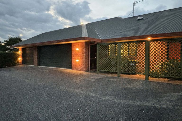 Photo of property in 151 Schnell Drive, Kelvin Grove, Palmerston North, 4414
