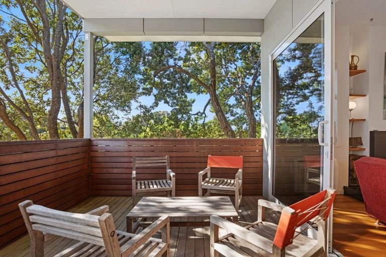 Photo of property in 49 Tennis Court Road, Raumati South, Paraparaumu, 5032