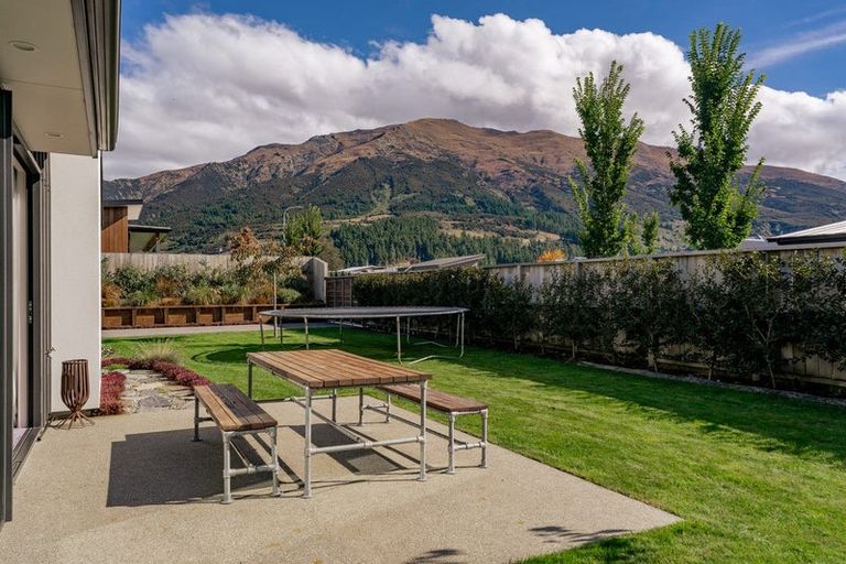 Photo of property in 15 Pennycook Place, Lake Hawea, Wanaka, 9382
