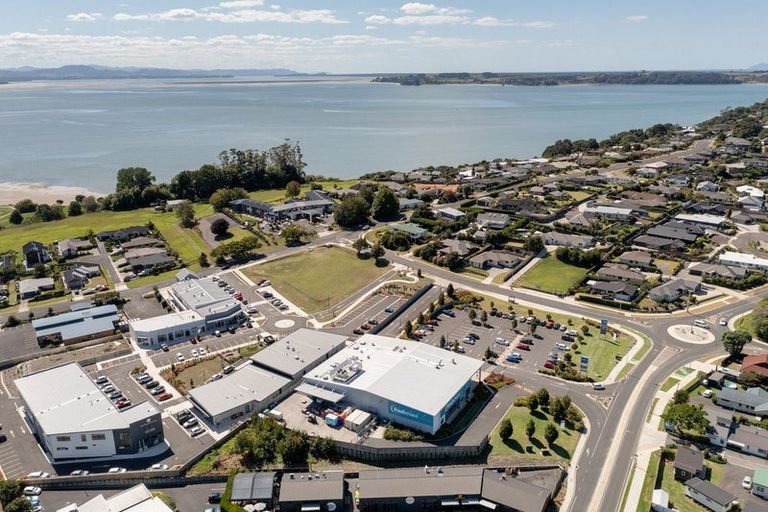 Photo of property in 81-83 Hamurana Road, Omokoroa, 3114