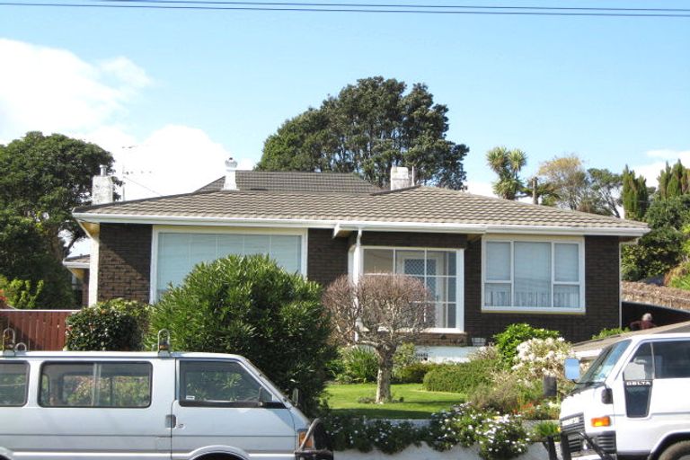Photo of property in 22 David Street, Westown, New Plymouth, 4310