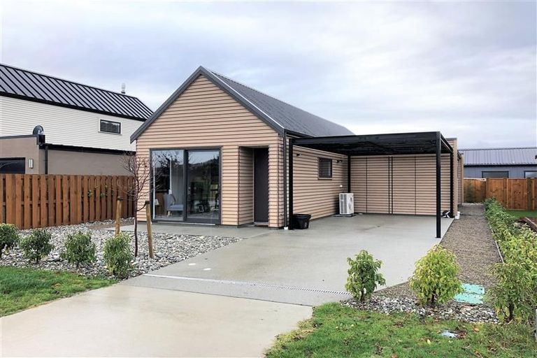 Photo of property in 50 Mount Linton Avenue, Wanaka, 9305