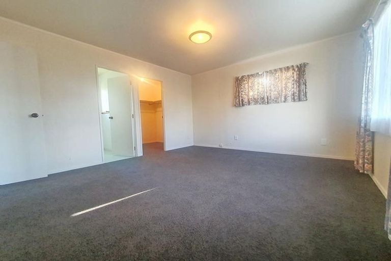 Photo of property in 10 Topaz Place, Wiri, Auckland, 2104