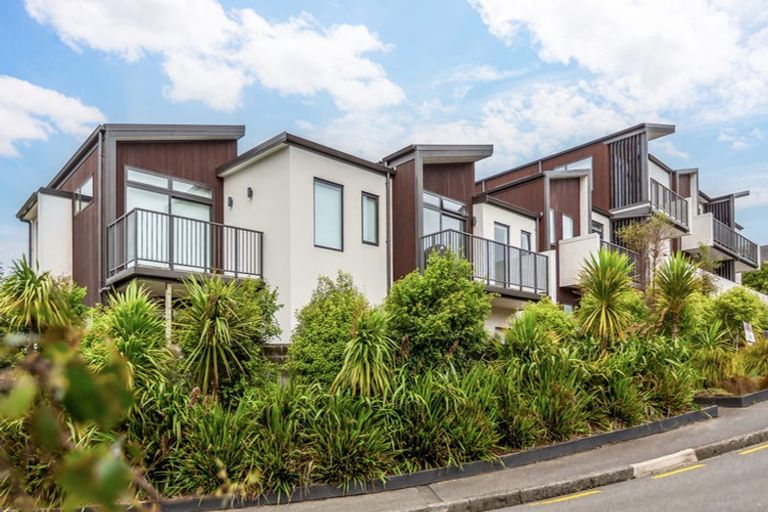 Photo of property in 1/2 Hindmarsh Street, Johnsonville, Wellington, 6037