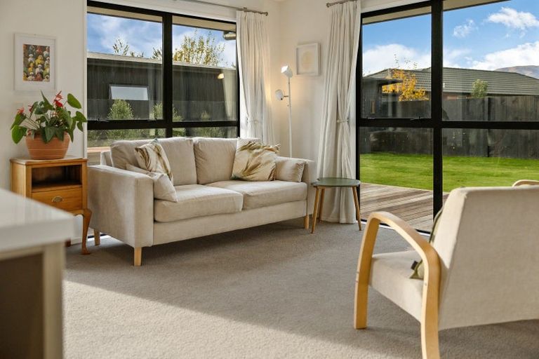 Photo of property in 11 Myles Way, Lower Shotover, Queenstown, 9304