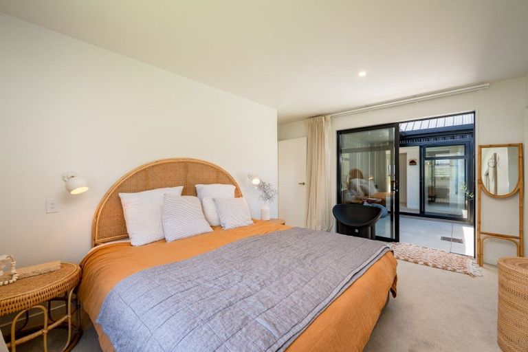 Photo of property in 37 Obelisk Street, Wanaka, 9305