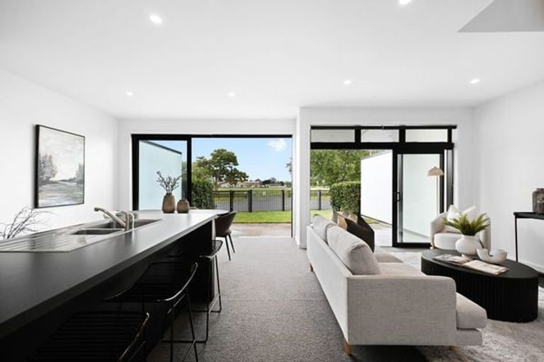 Photo of property in 5 Ruge Court, Cambridge, 3434