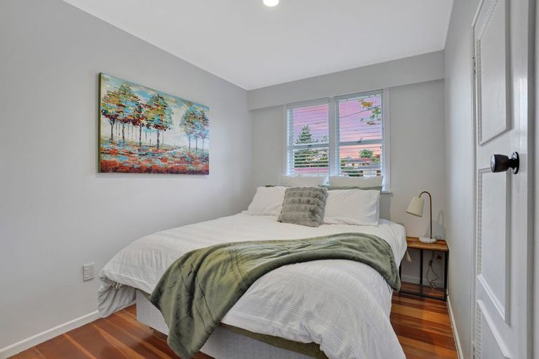 Photo of property in 39 Kamara Road, Glen Eden, Auckland, 0602