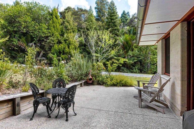 Photo of property in 28 Opahi Bay Road, Mahurangi West, Warkworth, 0983