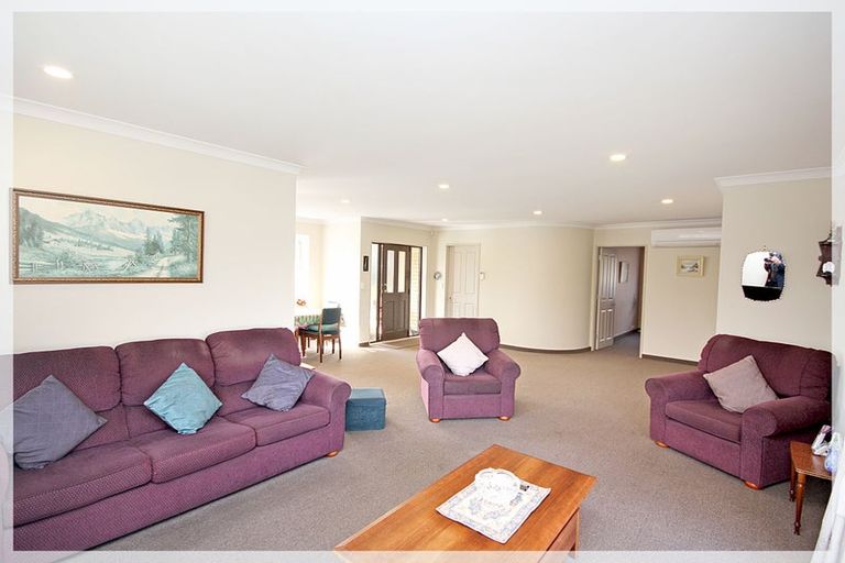 Photo of property in 93a Queen Street West, Levin, 5510
