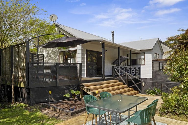 Photo of property in 19 Thames Street, Welbourn, New Plymouth, 4310